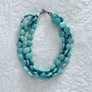 Stella & Dot Torquise three strand necklace.